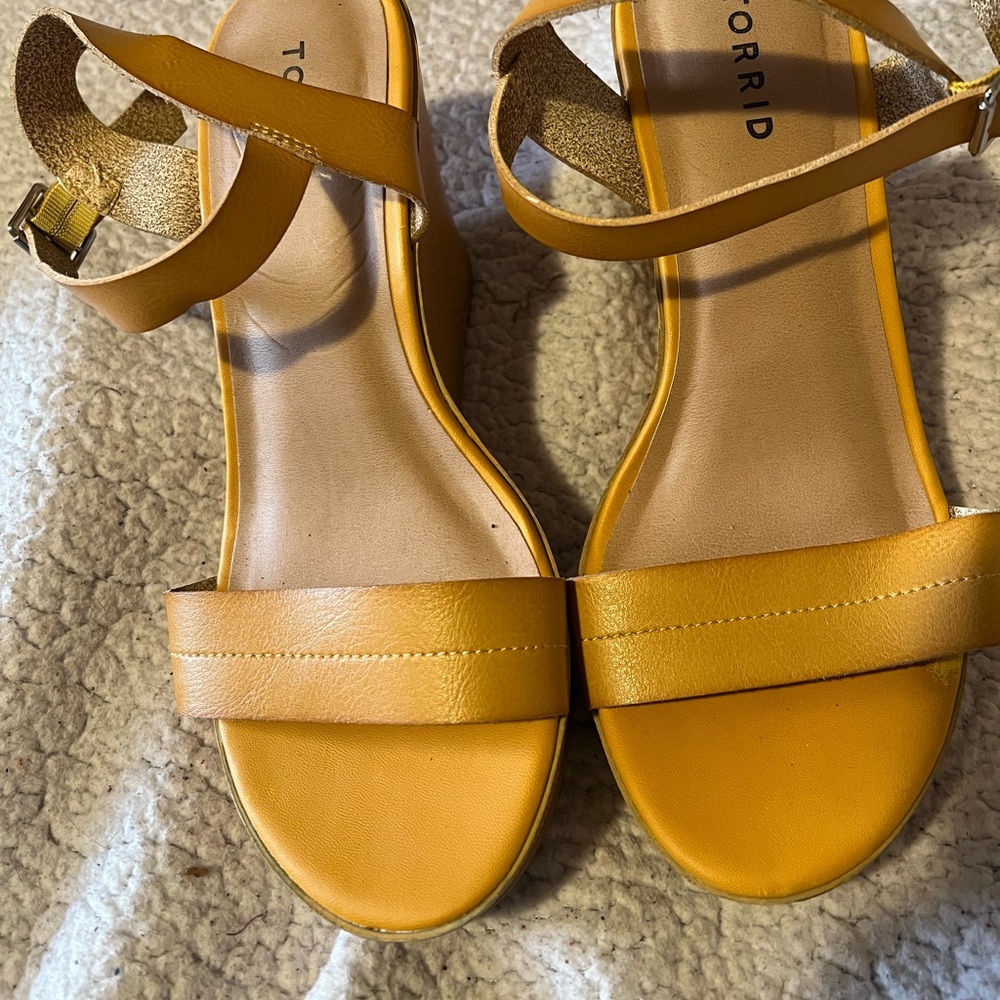 Torrid Yellow Wedges